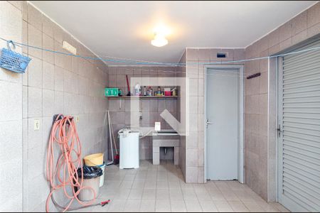 Casa à venda com 138m², 3 quartos e 2 vagas Casa à venda com 138m², 3 quartos e 2 vagasLavanderia