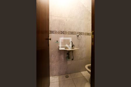 Lavabo de casa à venda com 3 quartos, 302m² em Jardim Maria Rosa, Taboão da Serra