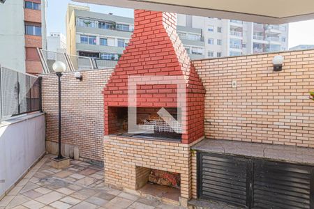 Apartamento à venda com 28m², 1 quarto e 1 vaga Apartamento à venda com 28m², 1 quarto e 1 vagaÁrea comum - Churrasqueira