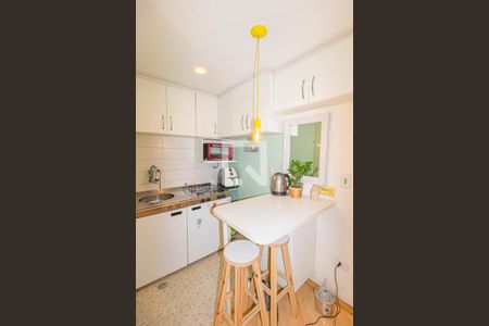 Apartamento à venda com 28m², 1 quarto e 1 vaga Apartamento à venda com 28m², 1 quarto e 1 vagaCozinha