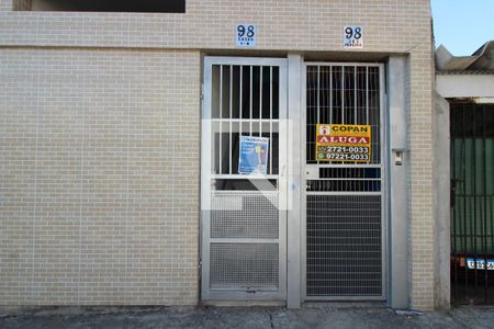 Fachada de apartamento para alugar com 1 quarto, 17m² em Vila Alzira, São Paulo