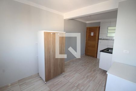 Cozinha/Sala de apartamento para alugar com 1 quarto, 17m² em Vila Alzira, São Paulo