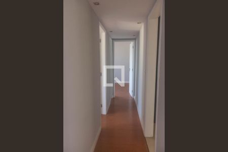 Sala de apartamento à venda com 3 quartos, 70m² em Santa Rosa, Niterói