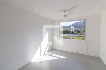 Sala de apartamento para alugar com 2 quartos, 43m² em Vargem Pequena, Rio de Janeiro