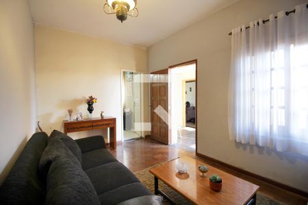 Sala de casa à venda com 4 quartos, 180m² em Renascença, Belo Horizonte