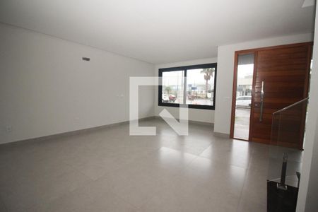 Sala de casa de condomínio à venda com 3 quartos, 154m² em Hípica, Porto Alegre