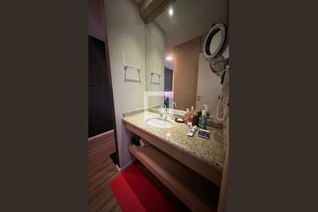 Banheiro de apartamento à venda com 1 quarto, 50m² em Jacarepaguá, Rio de Janeiro