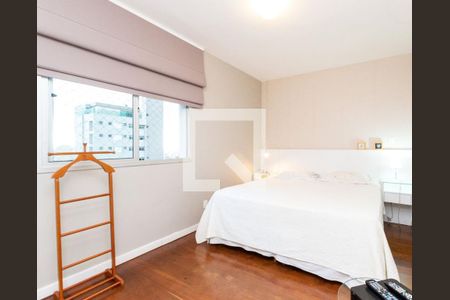 Suíte  de apartamento à venda com 4 quartos, 160m² em Sion, Belo Horizonte