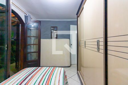 Quarto 2 de casa à venda com 2 quartos, 120m² em Vila Yolanda, Osasco