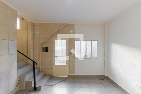 Sala/Cozinha de casa para alugar com 2 quartos, 60m² em Parque São Lucas, São Paulo