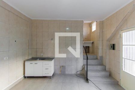 Sala/Cozinha de casa para alugar com 2 quartos, 60m² em Parque São Lucas, São Paulo