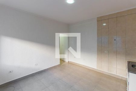 Sala/Cozinha de casa para alugar com 2 quartos, 60m² em Parque São Lucas, São Paulo