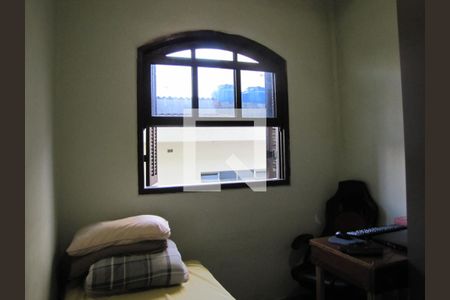 Quarto 2 de casa à venda com 4 quartos, 100m² em Jardim Arizona, São Paulo