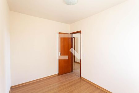 Quarto 1 de apartamento para alugar com 3 quartos, 90m² em São João Batista, Belo Horizonte