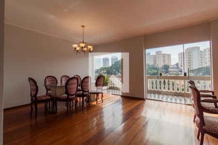 Sala de casa à venda com 3 quartos, 275m² em Jardim Londrina, São Paulo