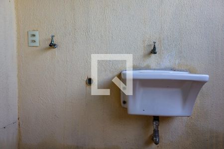 Casa de condomínio para alugar com 60m², 2 quartos e 1 vaga Casa de condomínio para alugar com 60m², 2 quartos e 1 vagaÁrea de serviço - detalhes