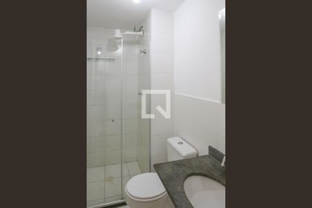 Banheiro de apartamento para alugar com 1 quarto, 31m² em Água Branca, São Paulo