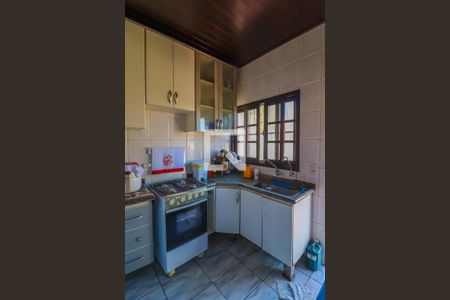 Casa à venda com 378m², 4 quartos e 2 vagas Casa à venda com 378m², 4 quartos e 2 vagasCozinha e Área de Serviço