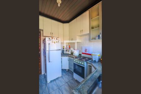 Casa à venda com 378m², 4 quartos e 2 vagas Casa à venda com 378m², 4 quartos e 2 vagasCozinha e Área de Serviço