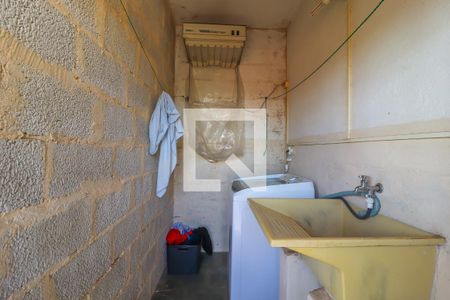 Casa à venda com 378m², 4 quartos e 2 vagas Casa à venda com 378m², 4 quartos e 2 vagasÁrea de Serviço