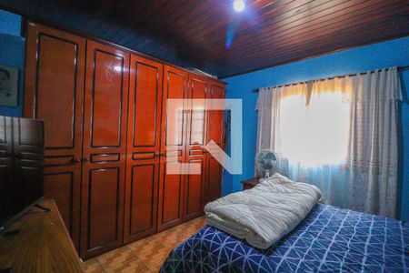 Casa à venda com 378m², 4 quartos e 2 vagas Casa à venda com 378m², 4 quartos e 2 vagasQuarto 1