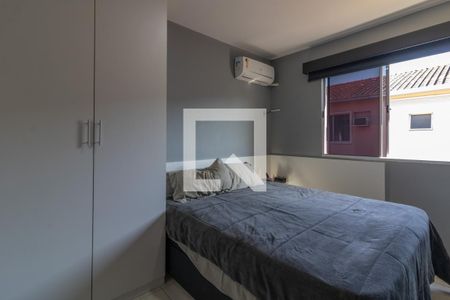 Suíte de casa de condomínio à venda com 3 quartos, 85m² em Vargem Pequena, Rio de Janeiro