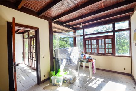 Suite de casa à venda com 4 quartos, 250m² em Itaipu, Niterói