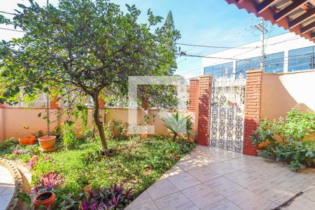 Casa à venda com 280m², 4 quartos e 3 vagas Casa à venda com 280m², 4 quartos e 3 vagasQuintal