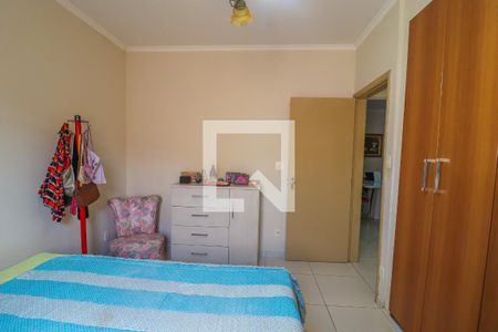 Casa à venda com 280m², 4 quartos e 3 vagas Casa à venda com 280m², 4 quartos e 3 vagasQuarto 2