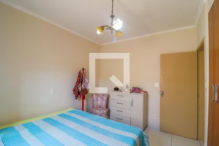 Casa à venda com 280m², 4 quartos e 3 vagas Casa à venda com 280m², 4 quartos e 3 vagasQuarto 2