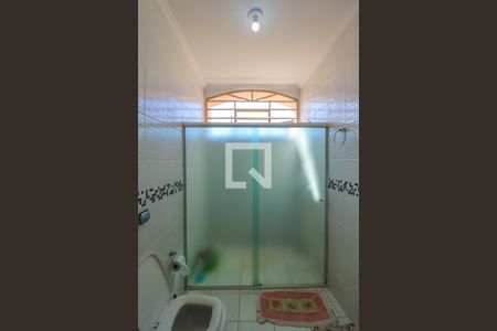 Casa à venda com 280m², 4 quartos e 3 vagas Casa à venda com 280m², 4 quartos e 3 vagasBanheiro