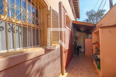 Casa à venda com 280m², 4 quartos e 3 vagas Casa à venda com 280m², 4 quartos e 3 vagasQuintal