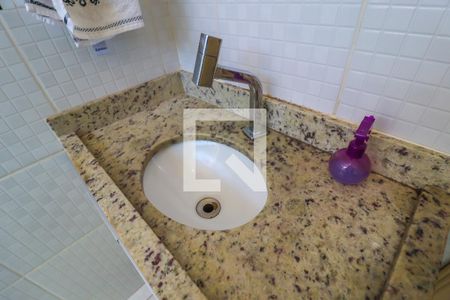 Casa à venda com 280m², 4 quartos e 3 vagas Casa à venda com 280m², 4 quartos e 3 vagasBanheiro