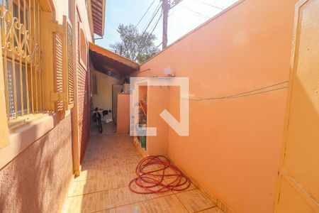 Casa à venda com 280m², 4 quartos e 3 vagas Casa à venda com 280m², 4 quartos e 3 vagasQuintal