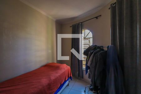 Casa à venda com 280m², 4 quartos e 3 vagas Casa à venda com 280m², 4 quartos e 3 vagasQuarto 1