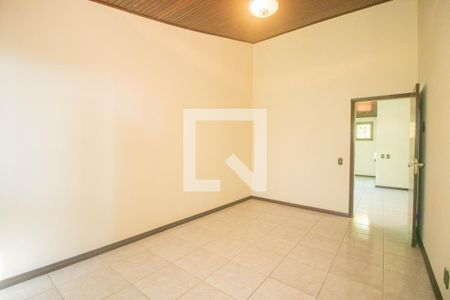 Casa à venda com 494m², 5 quartos e 6 vagas Casa à venda com 494m², 5 quartos e 6 vagasQuarto 2