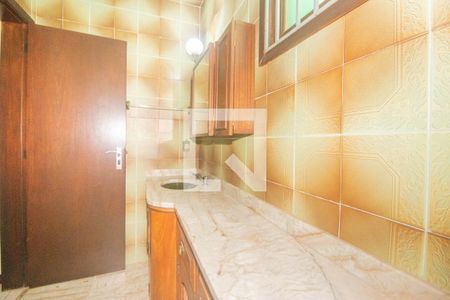 Casa à venda com 494m², 5 quartos e 6 vagas Casa à venda com 494m², 5 quartos e 6 vagasBanheiro da Suíte 2