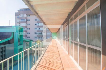 Casa à venda com 494m², 5 quartos e 6 vagas Casa à venda com 494m², 5 quartos e 6 vagasSalão de Festas - Varanda