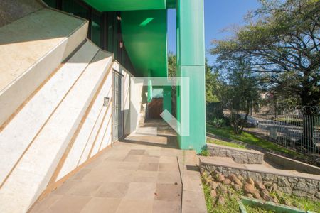 Casa à venda com 494m², 5 quartos e 6 vagas Casa à venda com 494m², 5 quartos e 6 vagasPátio