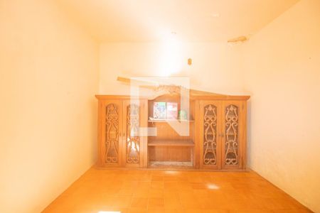 Casa à venda com 494m², 5 quartos e 6 vagas Casa à venda com 494m², 5 quartos e 6 vagasDepósito