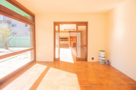 Casa à venda com 494m², 5 quartos e 6 vagas Casa à venda com 494m², 5 quartos e 6 vagasChurrasqueira 2