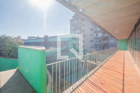 Casa à venda com 494m², 5 quartos e 6 vagas Casa à venda com 494m², 5 quartos e 6 vagasSalão de Festas - Varanda