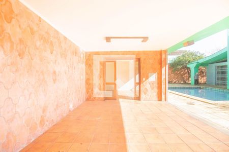 Casa à venda com 494m², 5 quartos e 6 vagas Casa à venda com 494m², 5 quartos e 6 vagasChurrasqueira 2