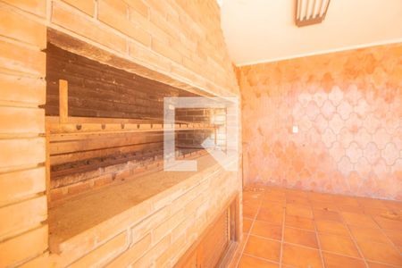 Casa à venda com 494m², 5 quartos e 6 vagas Casa à venda com 494m², 5 quartos e 6 vagasChurrasqueira 2