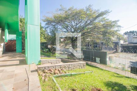 Casa à venda com 494m², 5 quartos e 6 vagas Casa à venda com 494m², 5 quartos e 6 vagasPátio