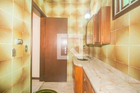 Casa à venda com 494m², 5 quartos e 6 vagas Casa à venda com 494m², 5 quartos e 6 vagasBanheiro da Suíte 2