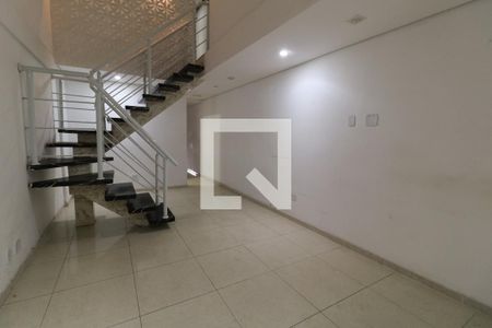 Sala de casa à venda com 7 quartos, 400m² em Vila Nova Alba, São Paulo