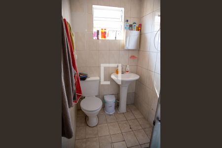 Casa à venda com 253m², 5 quartos e 2 vagas Casa à venda com 253m², 5 quartos e 2 vagasBanheiro