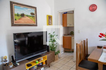 Casa à venda com 253m², 5 quartos e 2 vagas Casa à venda com 253m², 5 quartos e 2 vagasSala de Jantar