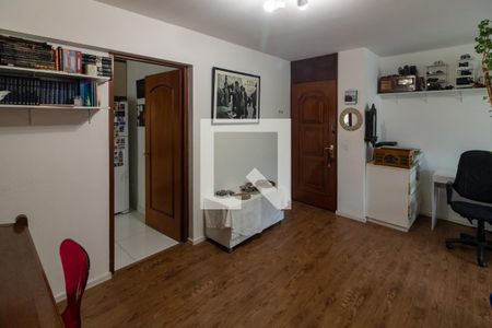 Sala de apartamento à venda com 3 quartos, 75m² em Jardim Londrina, São Paulo